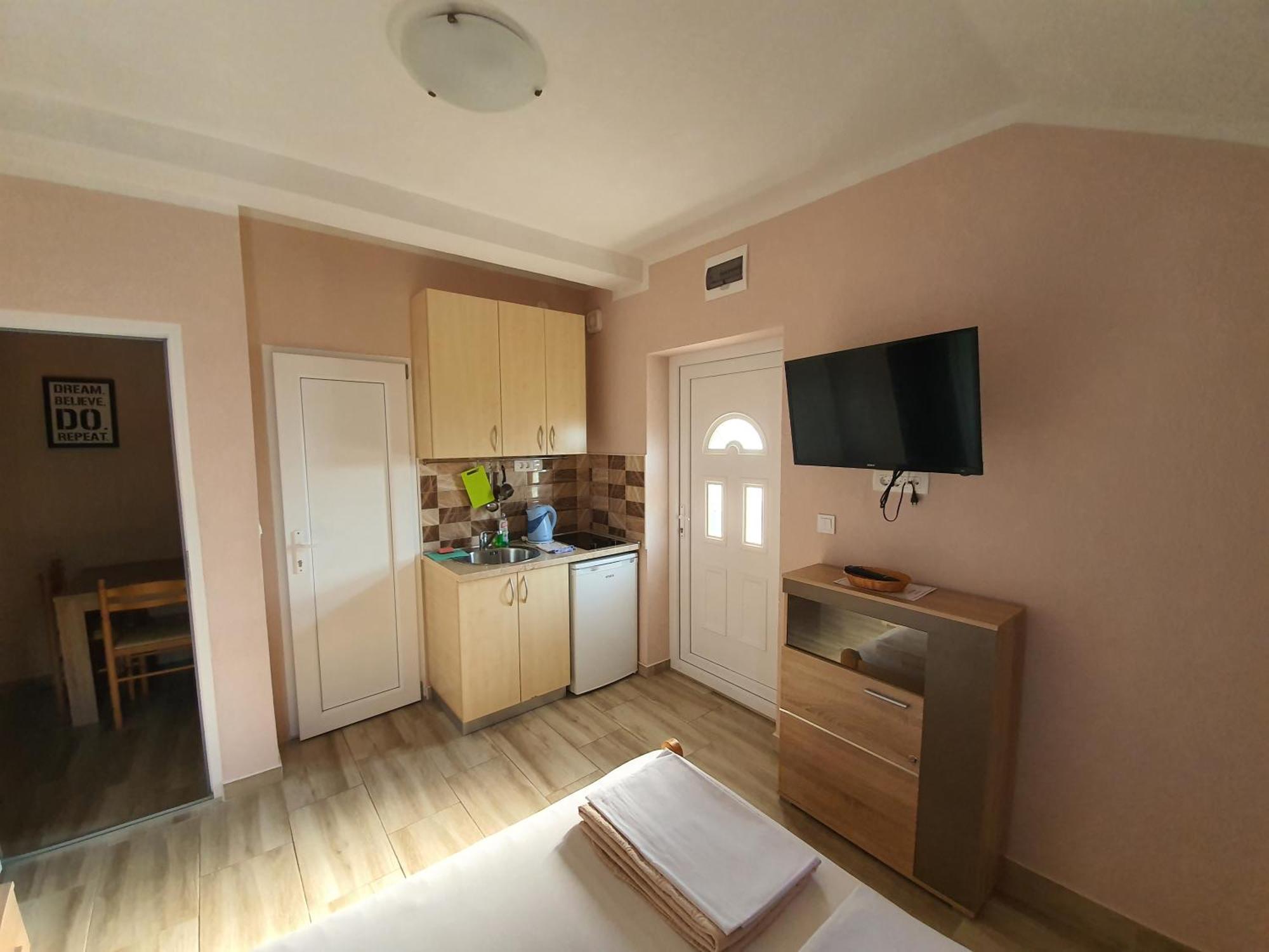 Apartments Bellavista Lustica Room photo