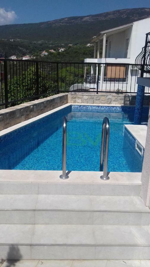 Apartments Bellavista Lustica Exterior photo